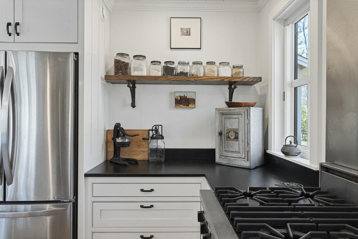 144 Merry Island Road Edgecomb ME 04556