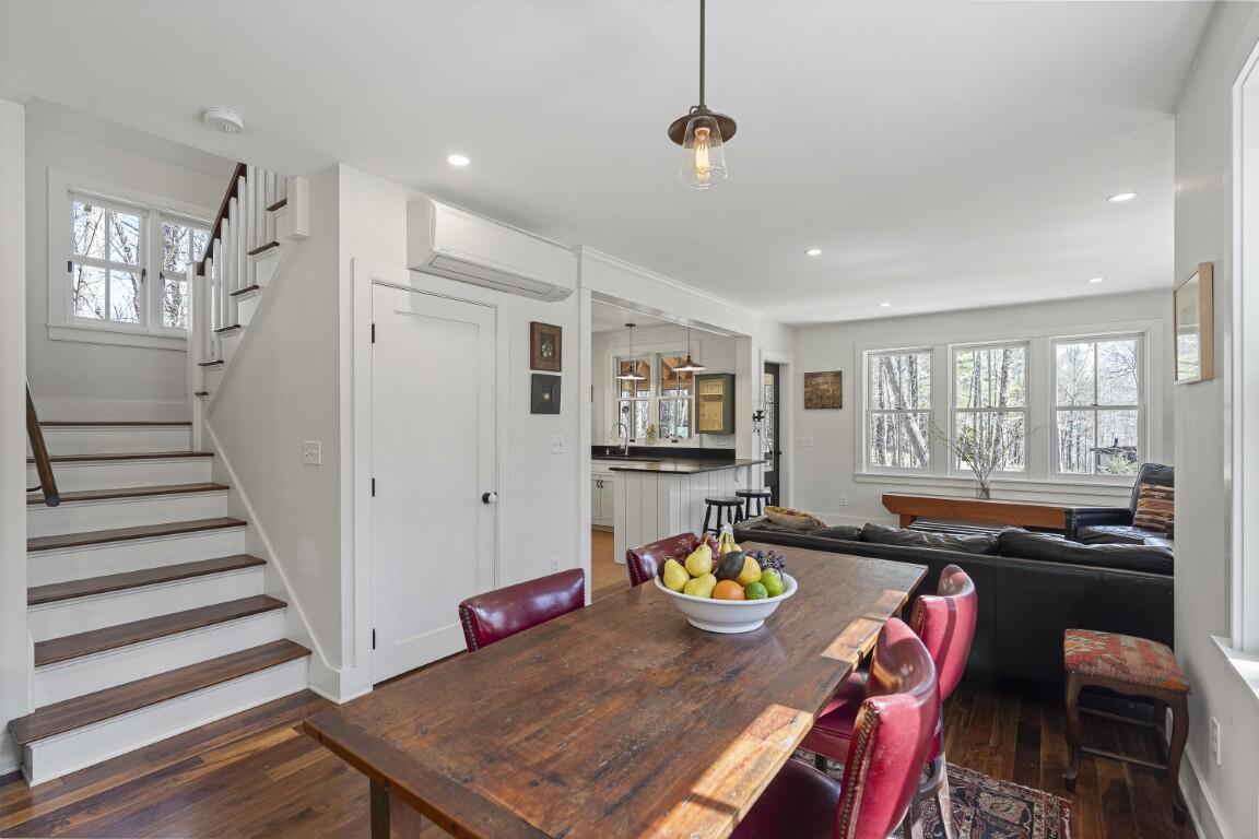 144 Merry Island Road Edgecomb ME 04556