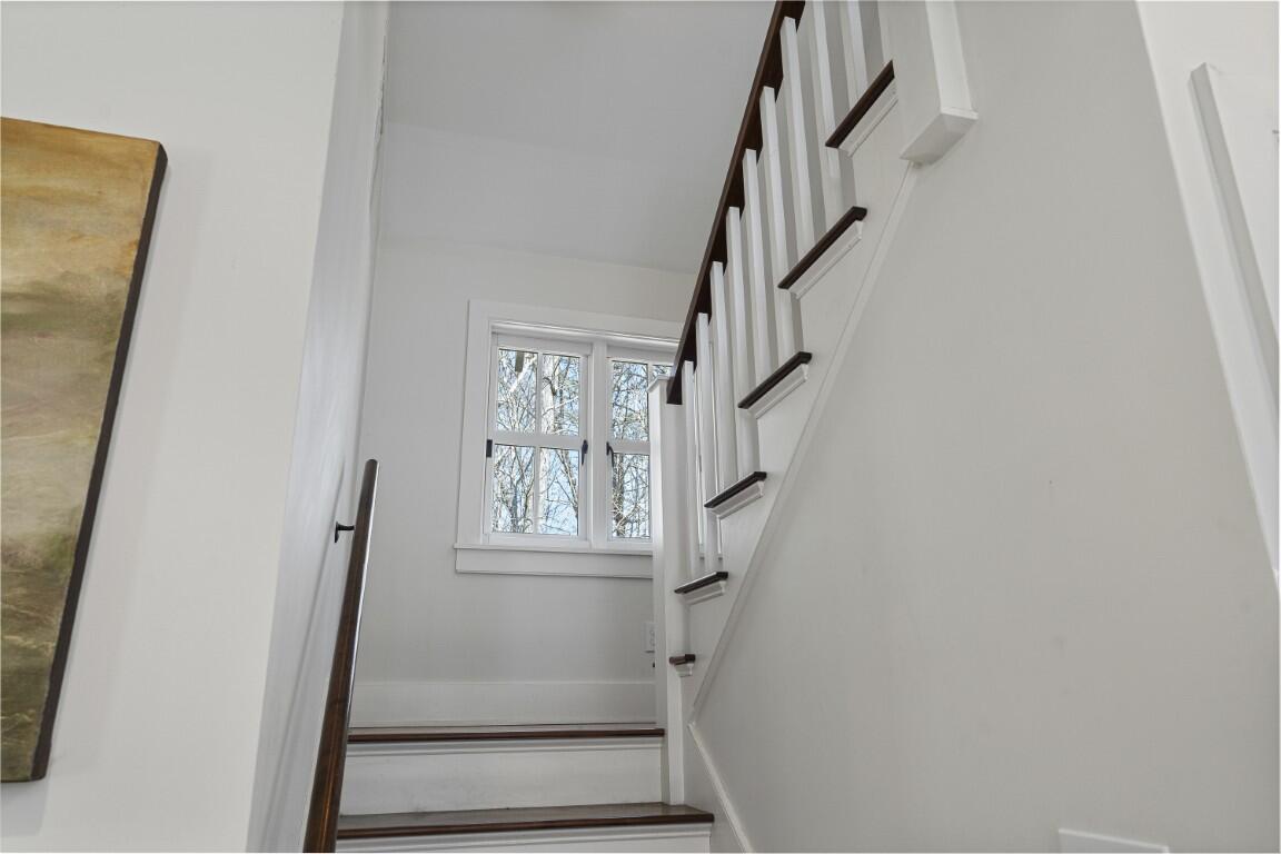 144 Merry Island Road Edgecomb ME 04556