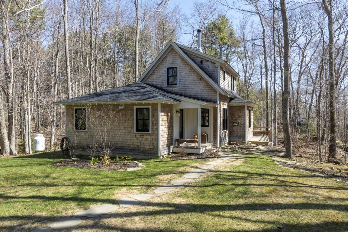 144 Merry Island Road Edgecomb ME 04556