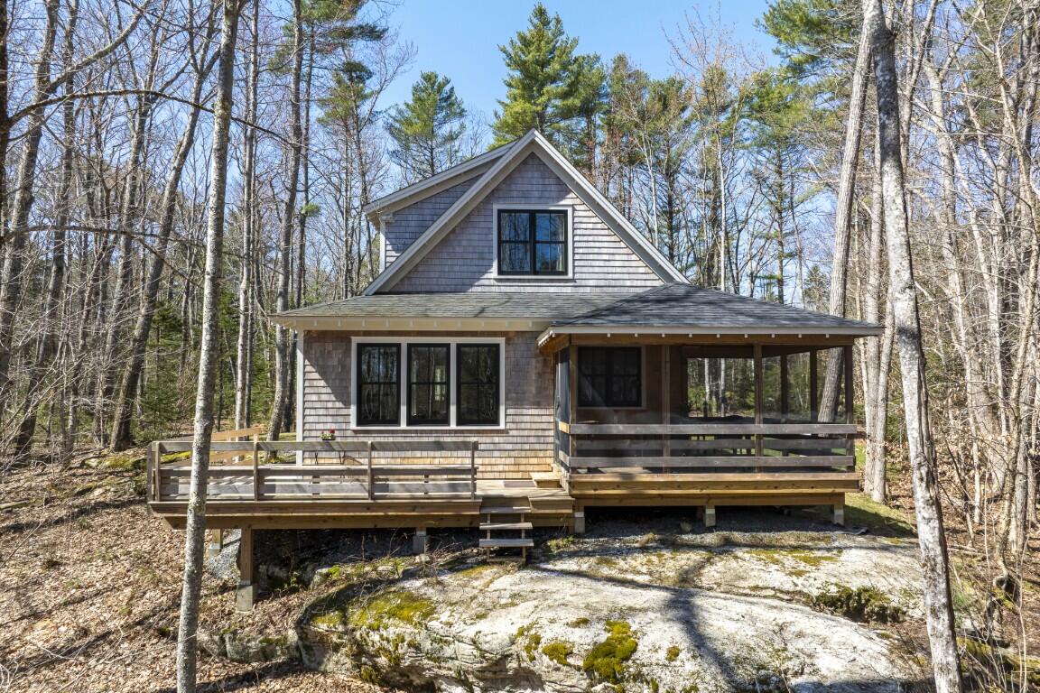 144 Merry Island Road Edgecomb ME 04556