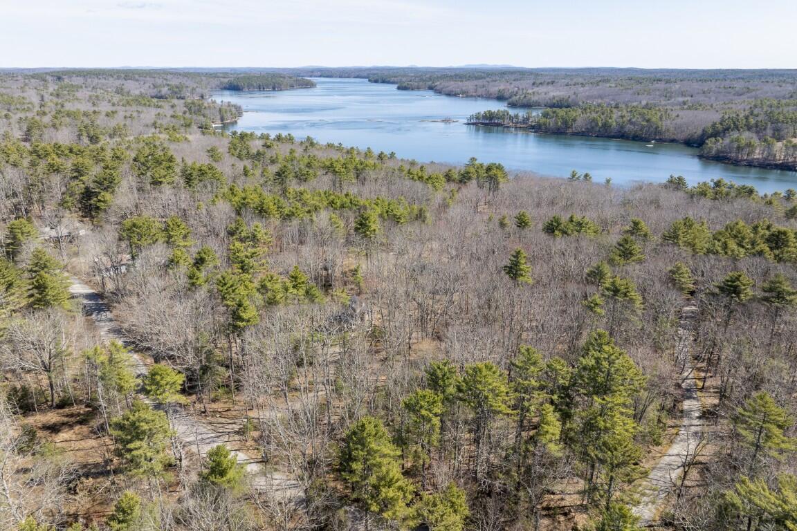 144 Merry Island Road Edgecomb ME 04556