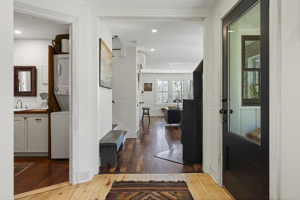 144 Merry Island Road Edgecomb ME 04556