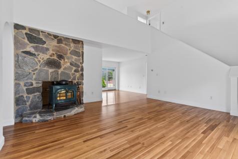 17 Stone Ridge Drive Brunswick ME 04011