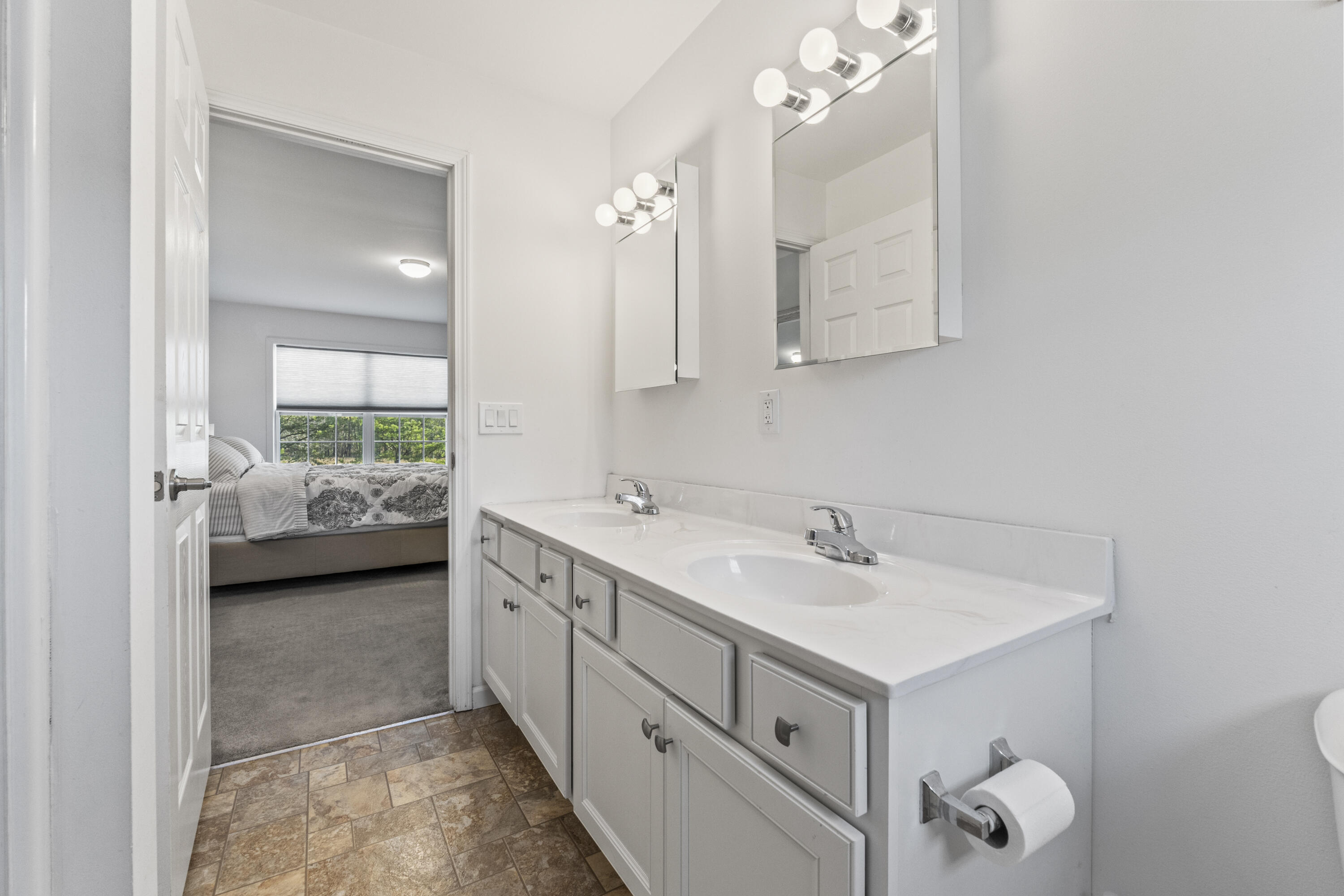 6 Jackson Lane Kennebunk ME 04043