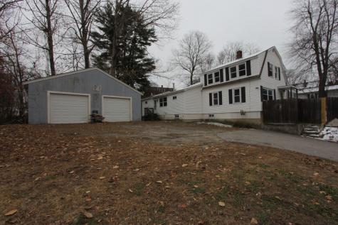 38 Smith Street Auburn ME 04210
