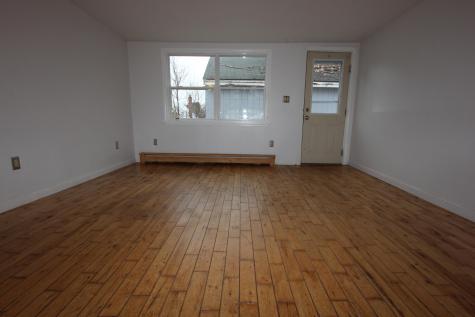 38 Smith Street Auburn ME 04210