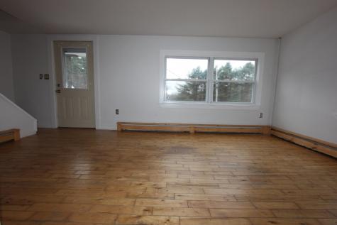 38 Smith Street Auburn ME 04210