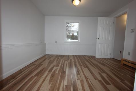 38 Smith Street Auburn ME 04210