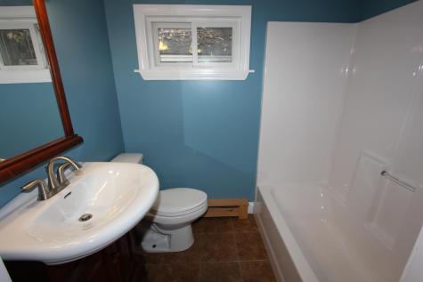 38 Smith Street Auburn ME 04210