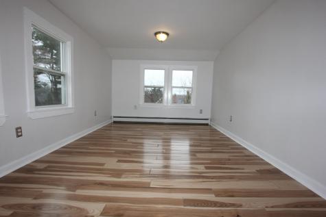 38 Smith Street Auburn ME 04210