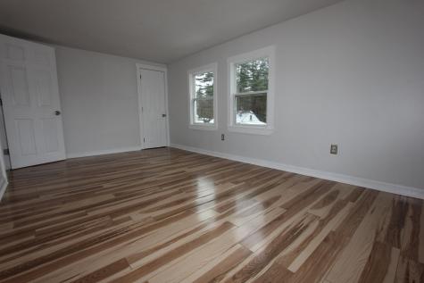 38 Smith Street Auburn ME 04210