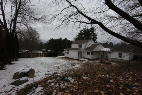 38 Smith Street Auburn ME 04210