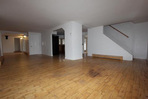 38 Smith Street Auburn ME 04210