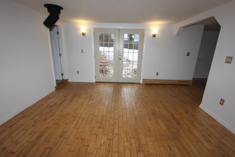 38 Smith Street Auburn ME 04210