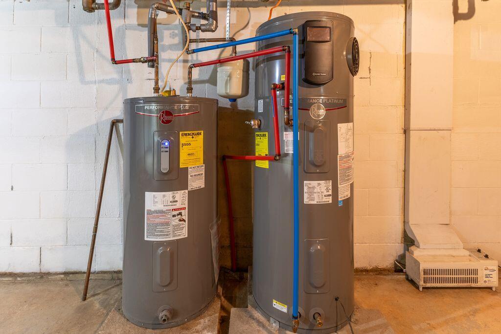 30 Deane Street Ellsworth ME 04605