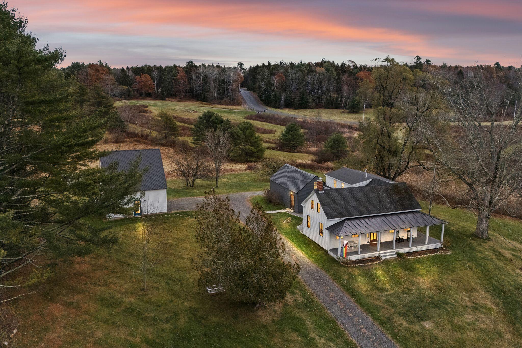 10 Round Hill Lane Brunswick ME 04011