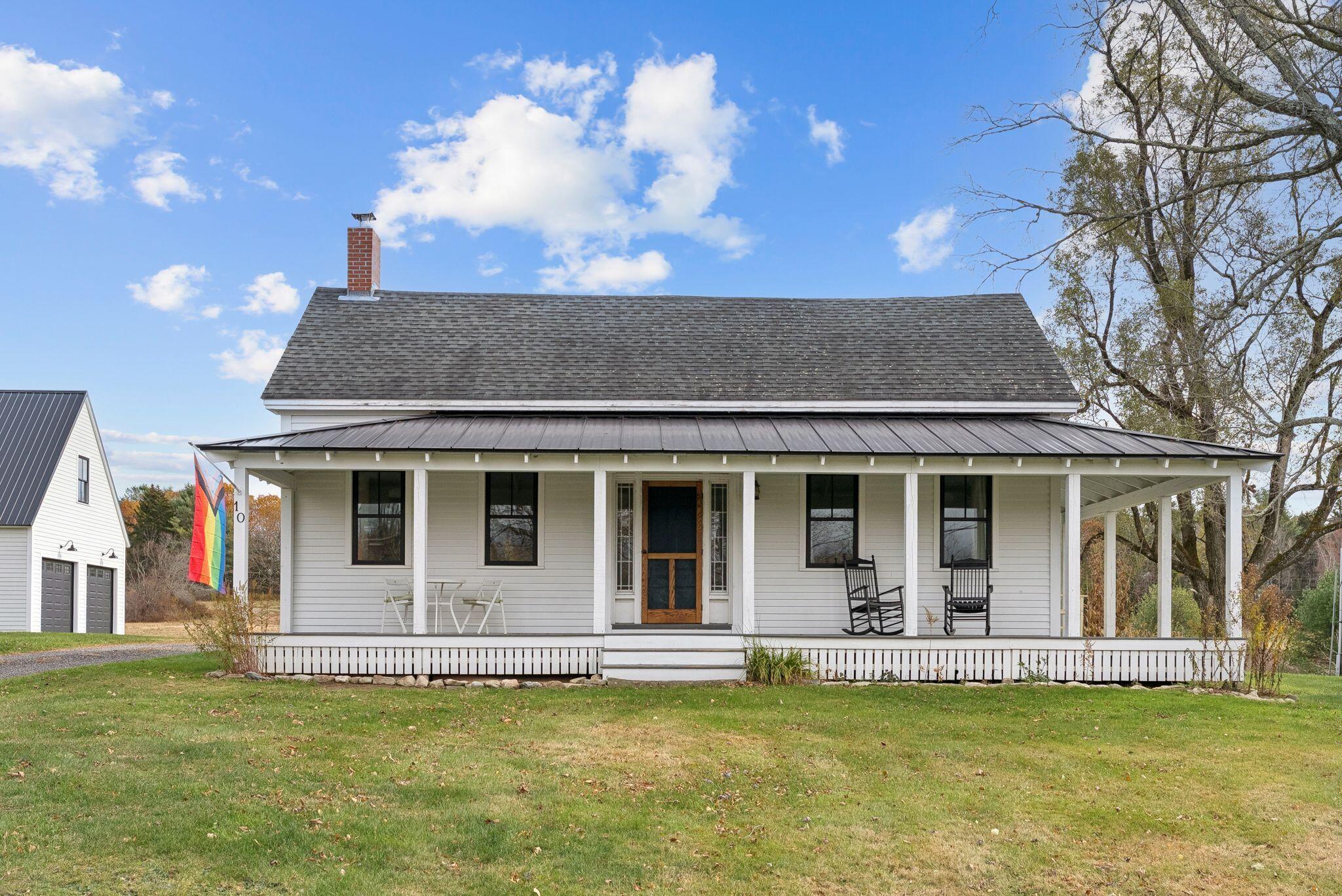 10 Round Hill Lane Brunswick ME 04011