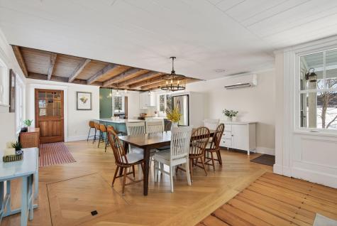 10 Round Hill Lane Brunswick ME 04011