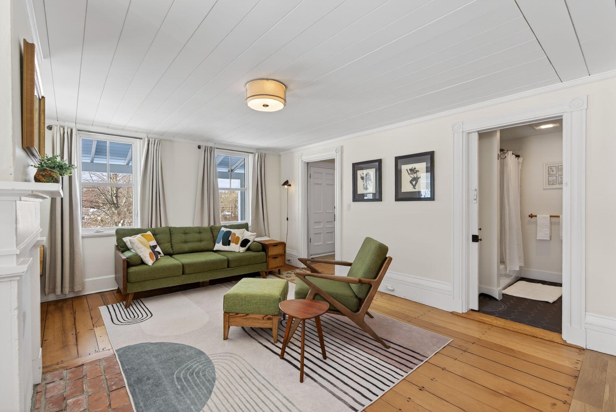 10 Round Hill Lane Brunswick ME 04011