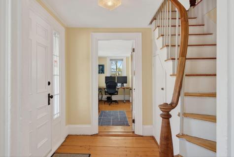 10 Round Hill Lane Brunswick ME 04011