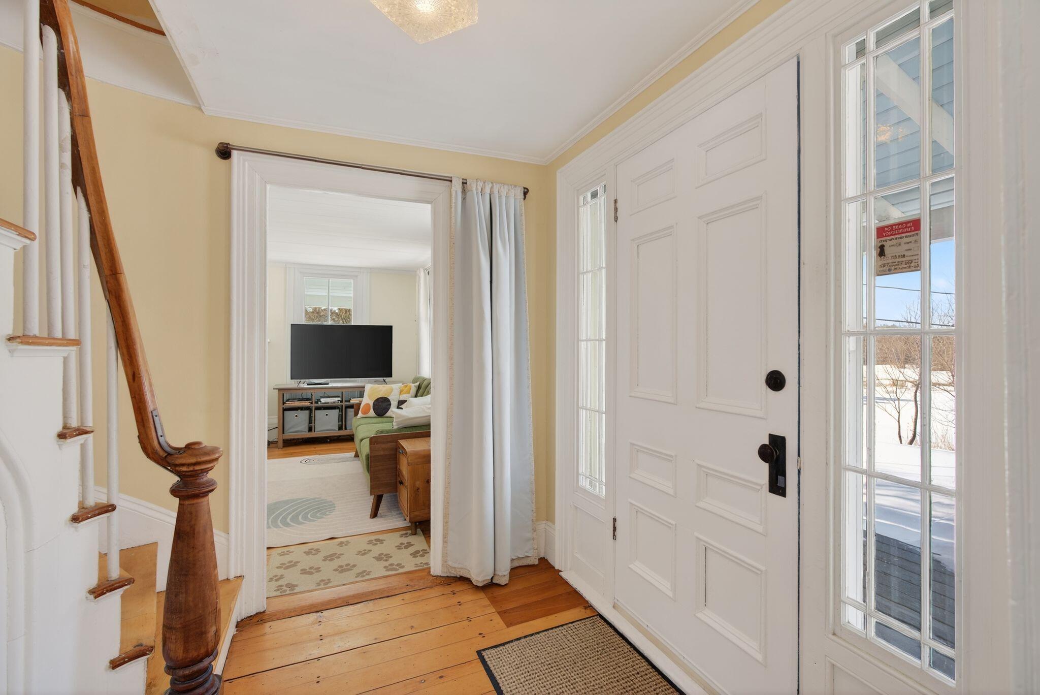 10 Round Hill Lane Brunswick ME 04011