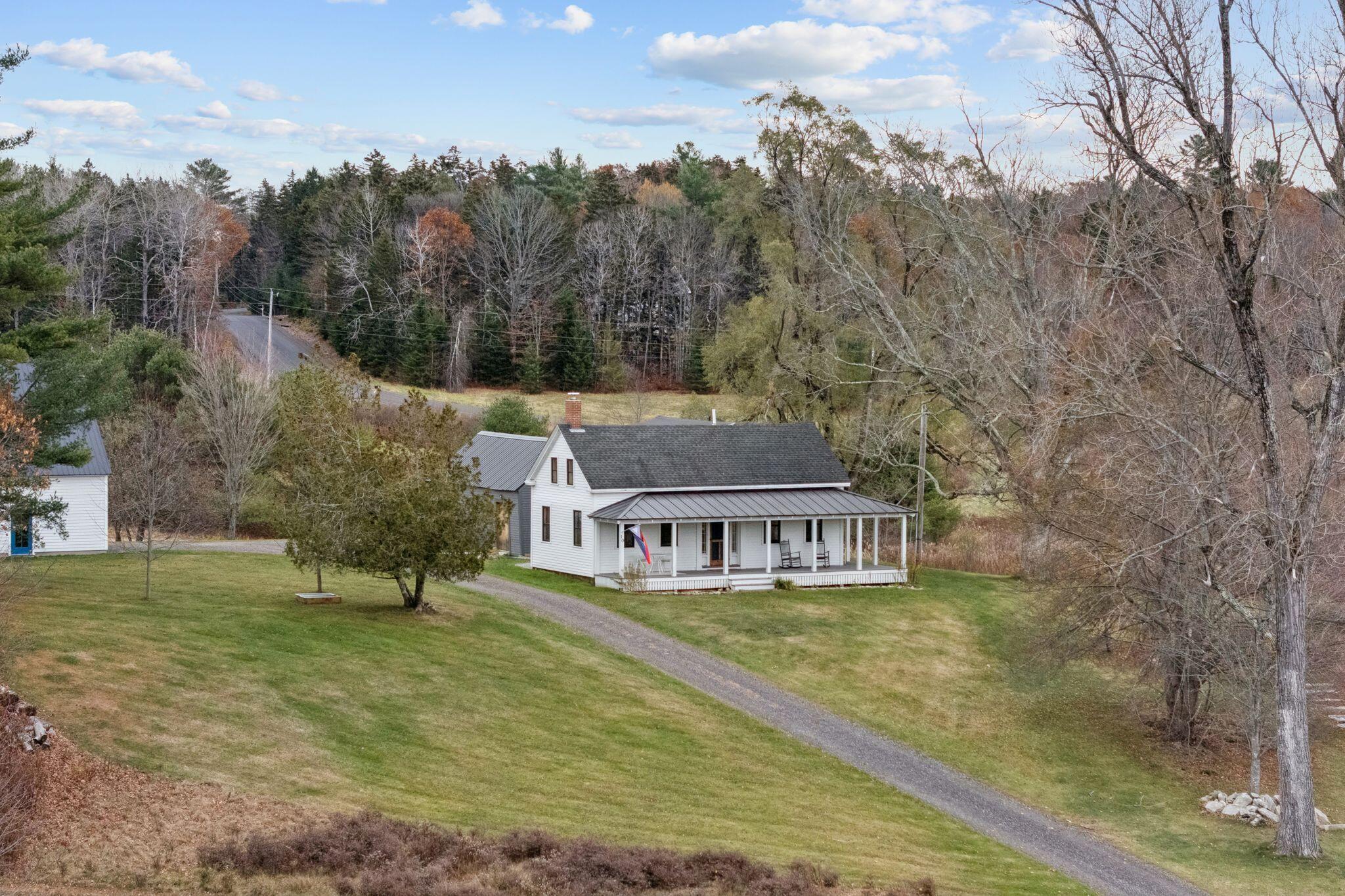 10 Round Hill Lane Brunswick ME 04011