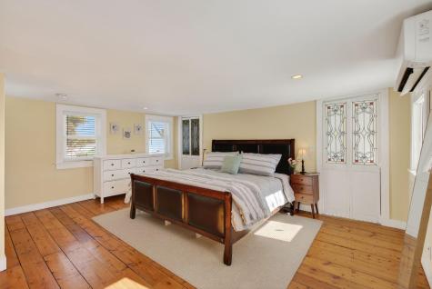 10 Round Hill Lane Brunswick ME 04011