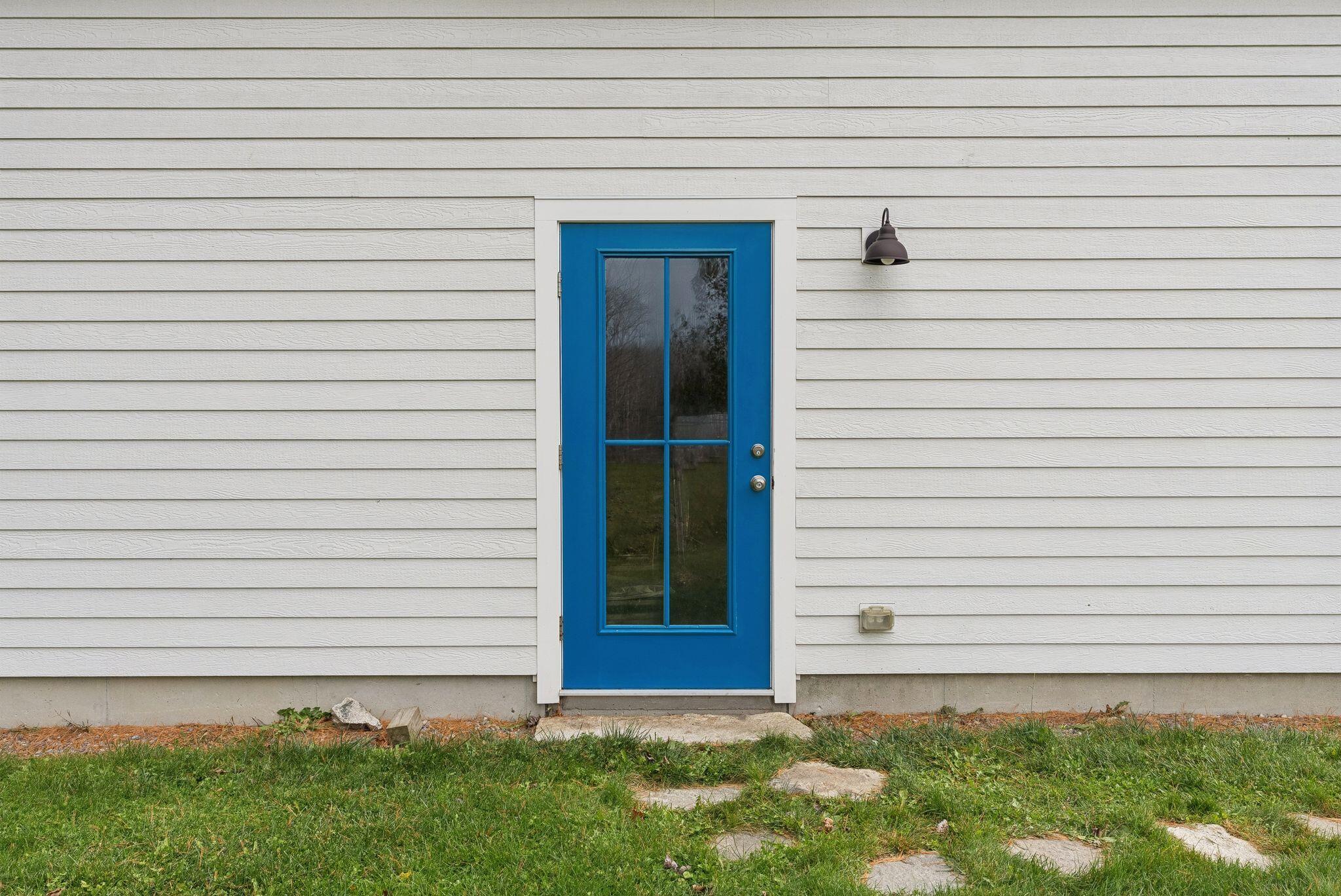 10 Round Hill Lane Brunswick ME 04011