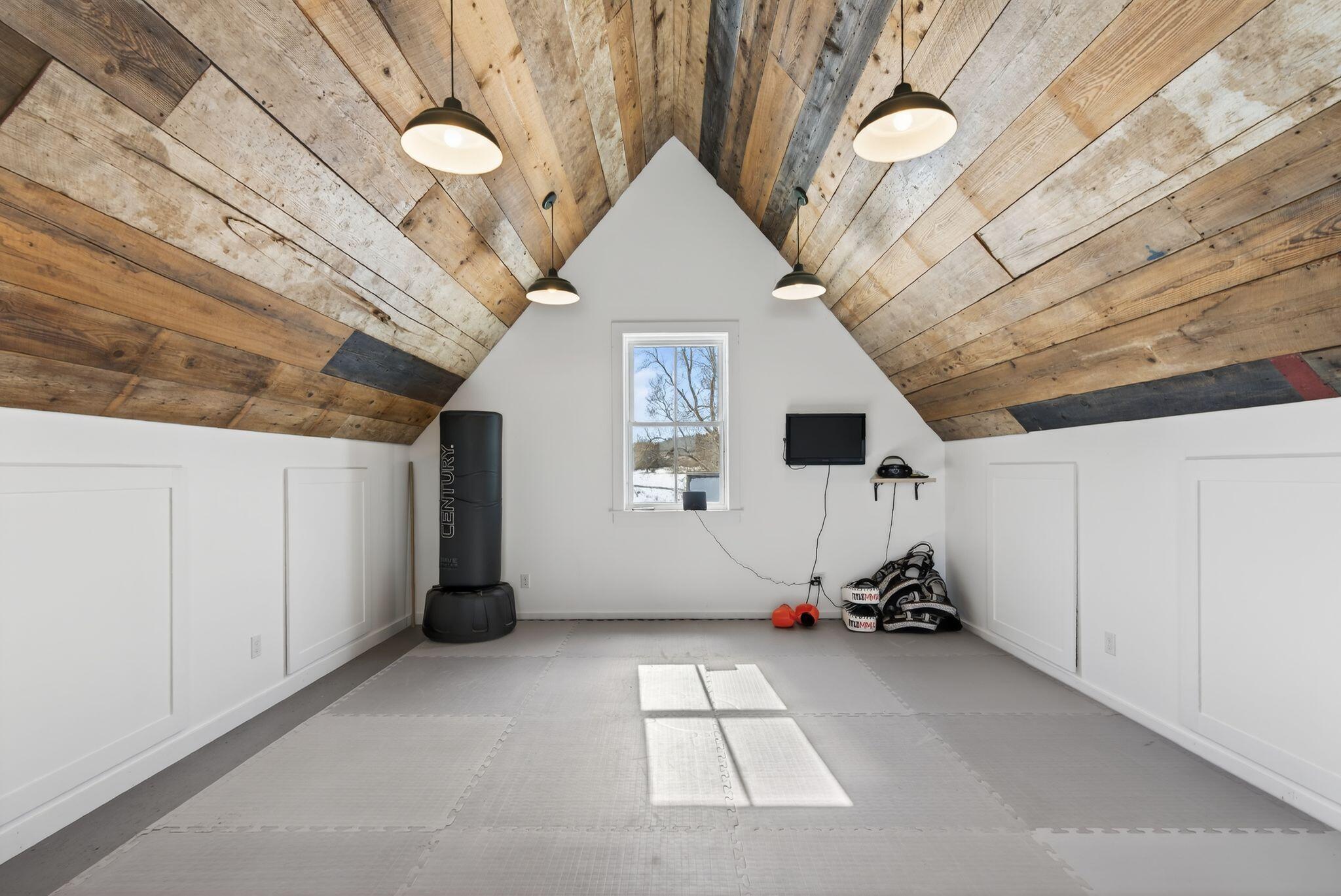 10 Round Hill Lane Brunswick ME 04011