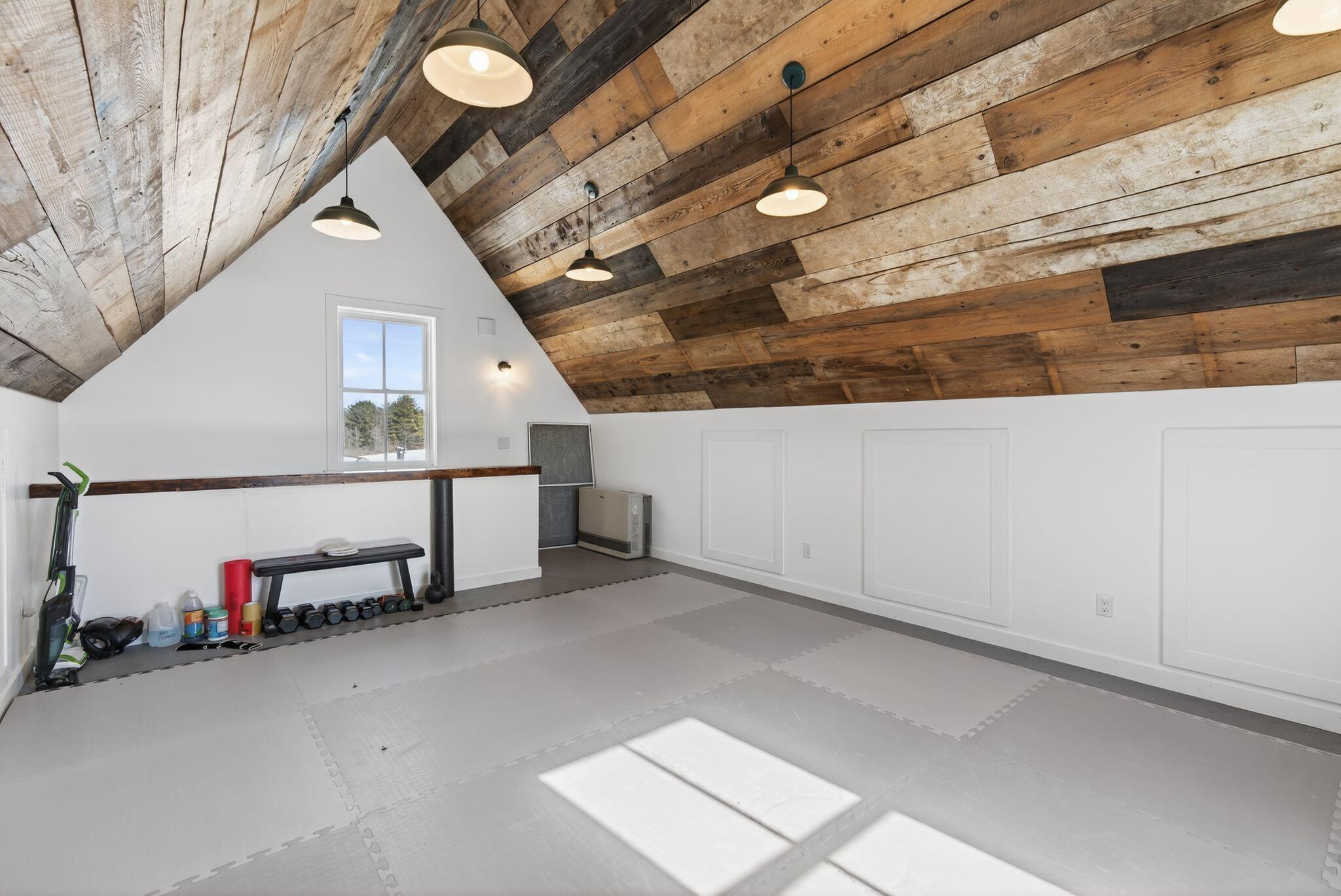 10 Round Hill Lane Brunswick ME 04011