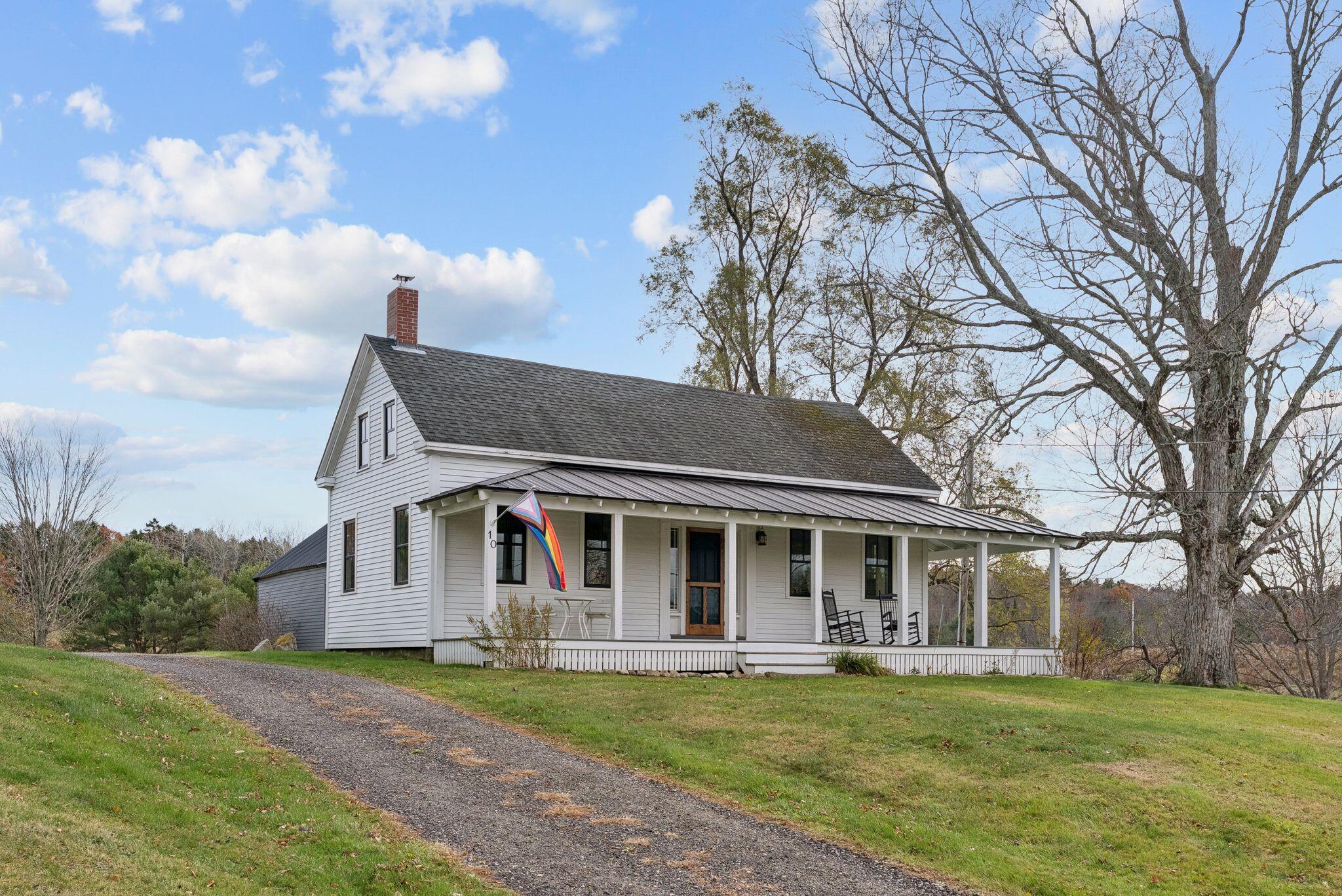 10 Round Hill Lane Brunswick ME 04011