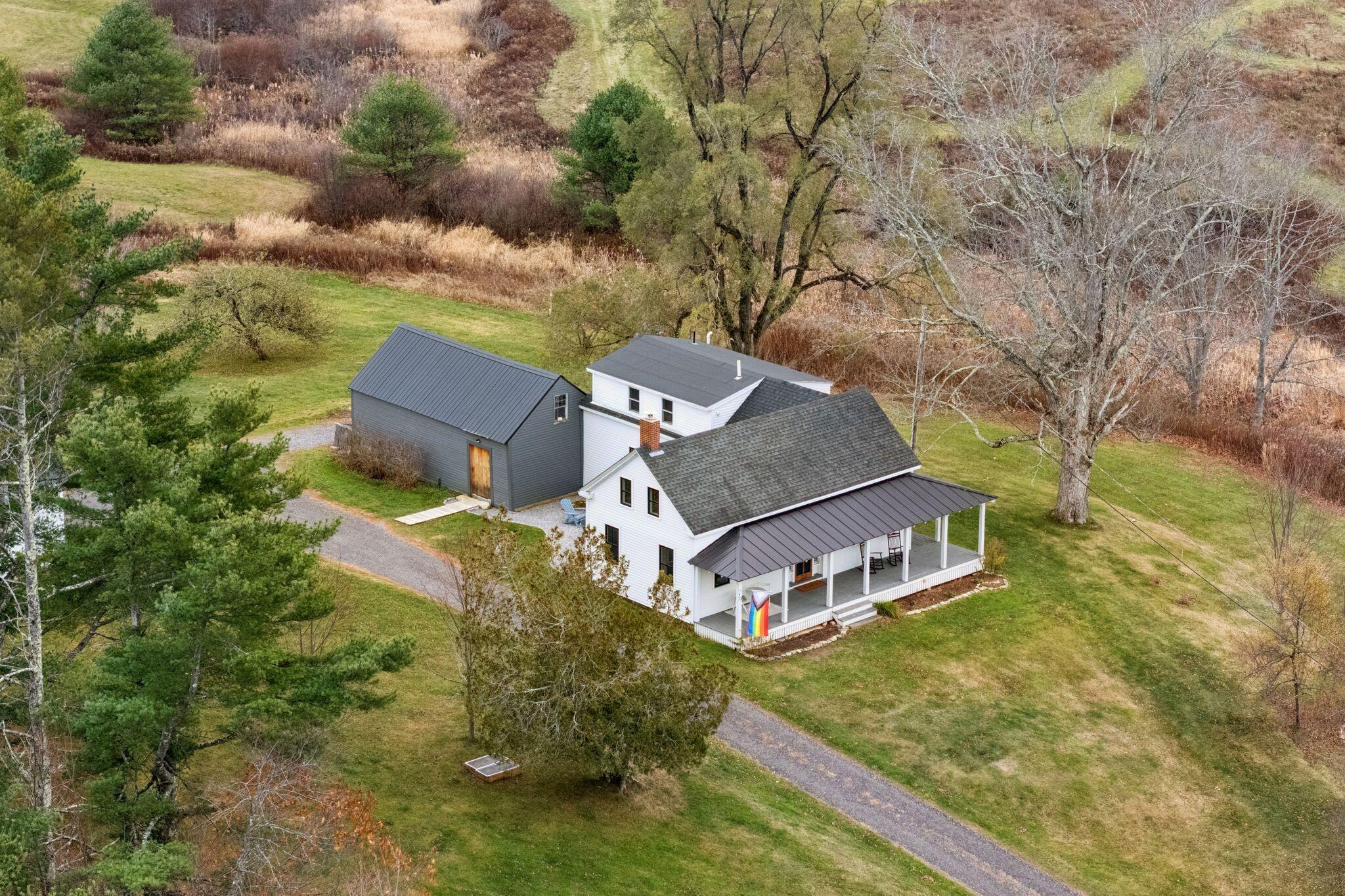 10 Round Hill Lane Brunswick ME 04011