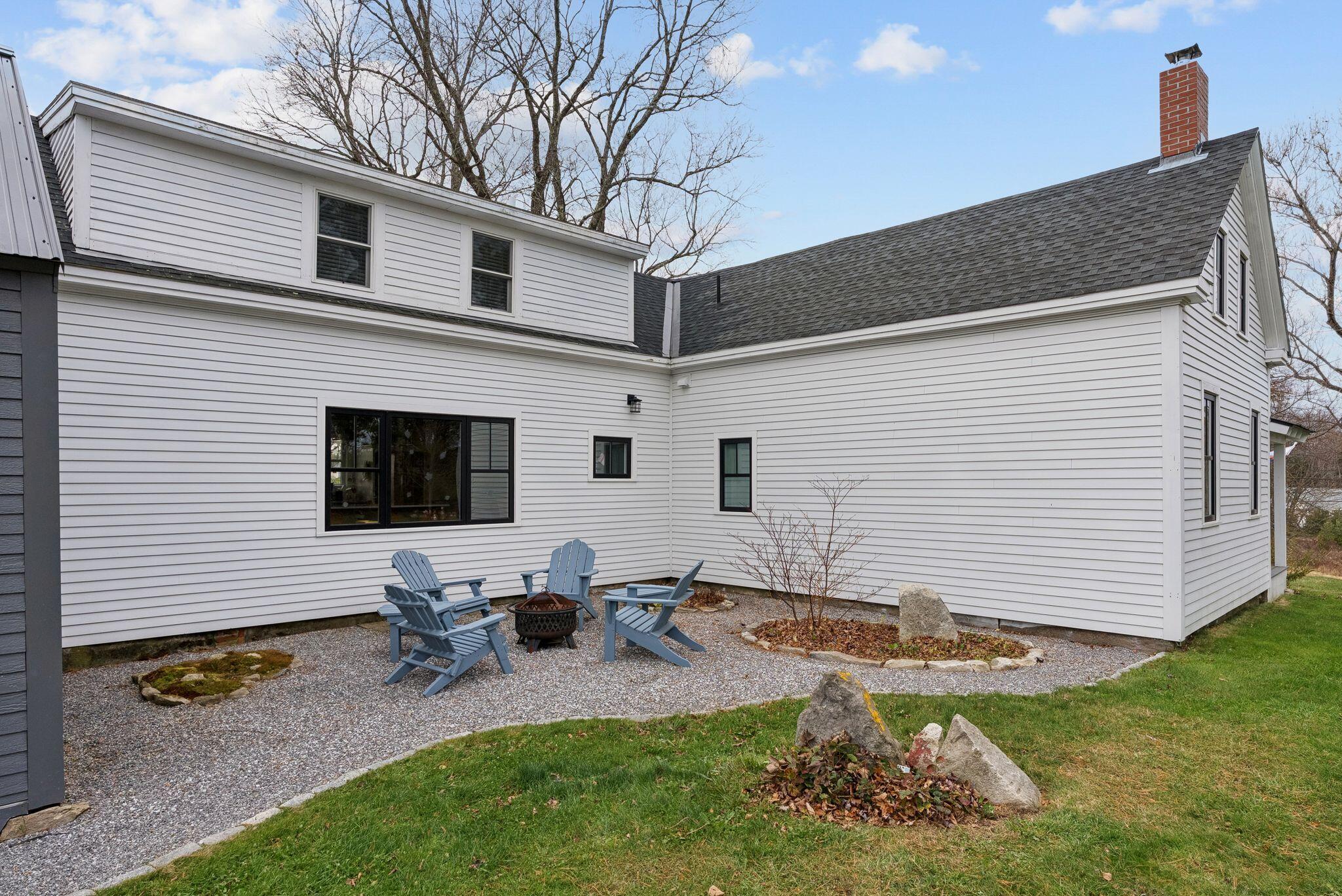 10 Round Hill Lane Brunswick ME 04011