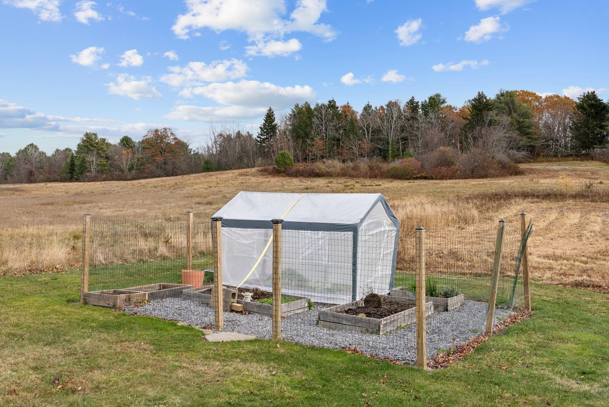 10 Round Hill Lane Brunswick ME 04011