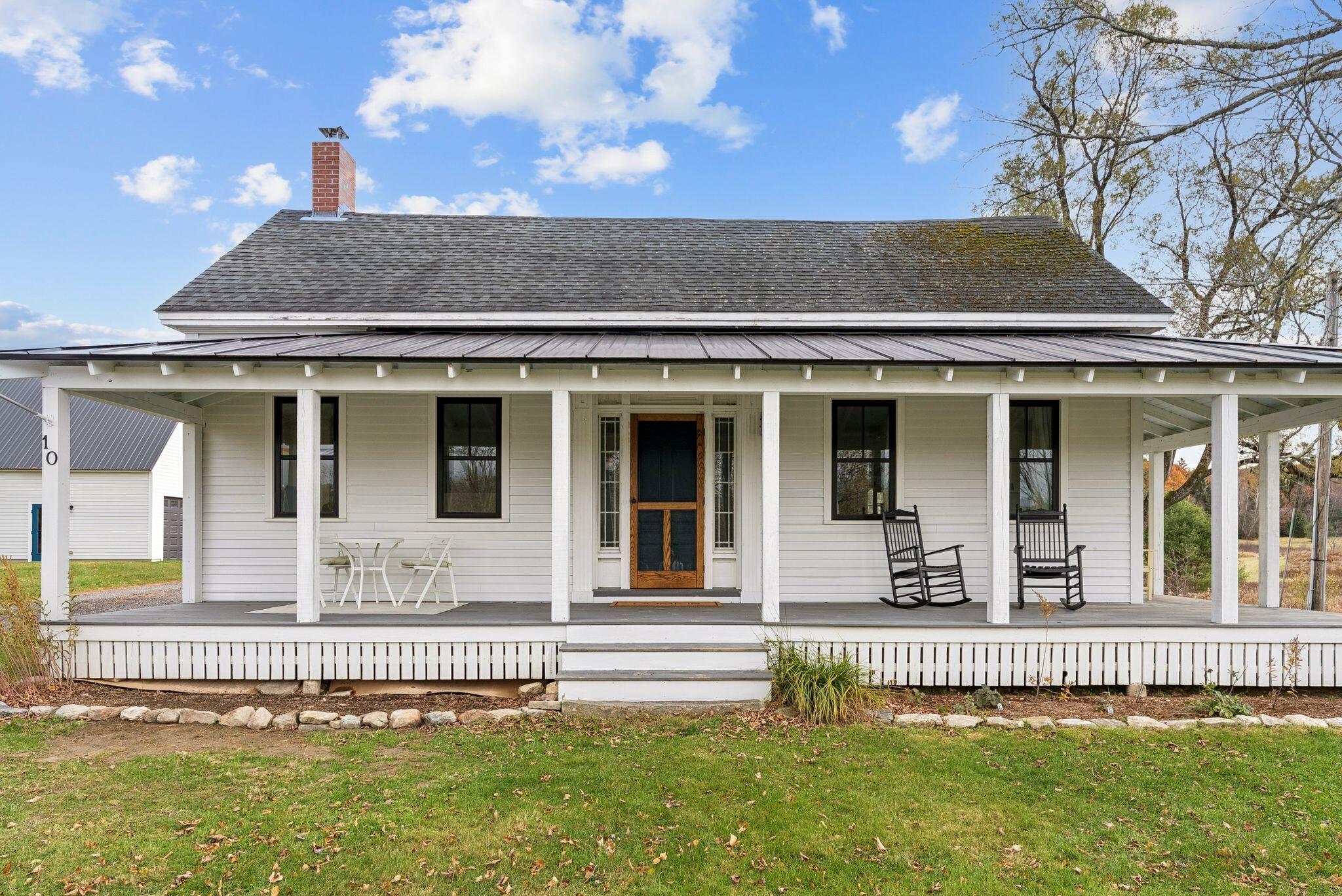 10 Round Hill Lane Brunswick ME 04011