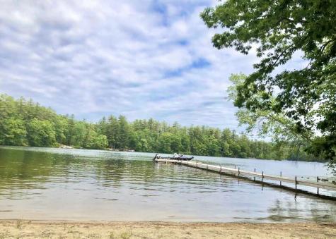 10 Randall Drive Raymond ME 04071