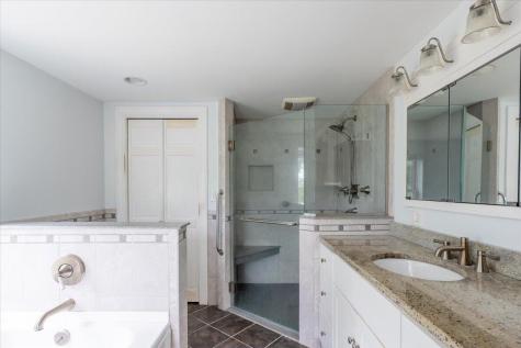 317 Augusta Road Washington ME 04574