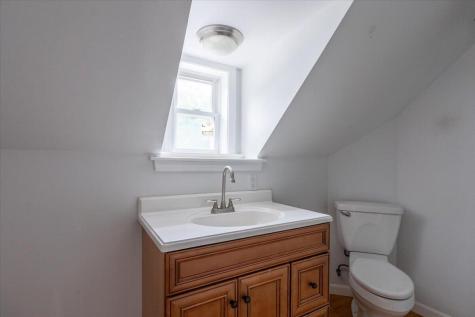 317 Augusta Road Washington ME 04574