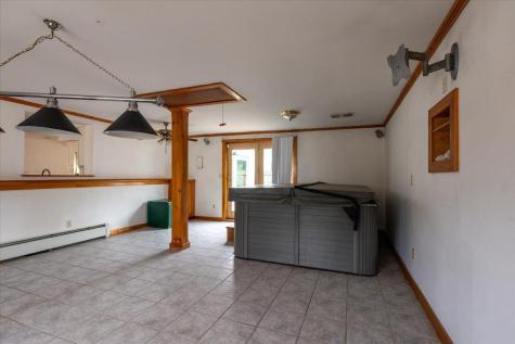 317 Augusta Road Washington ME 04574