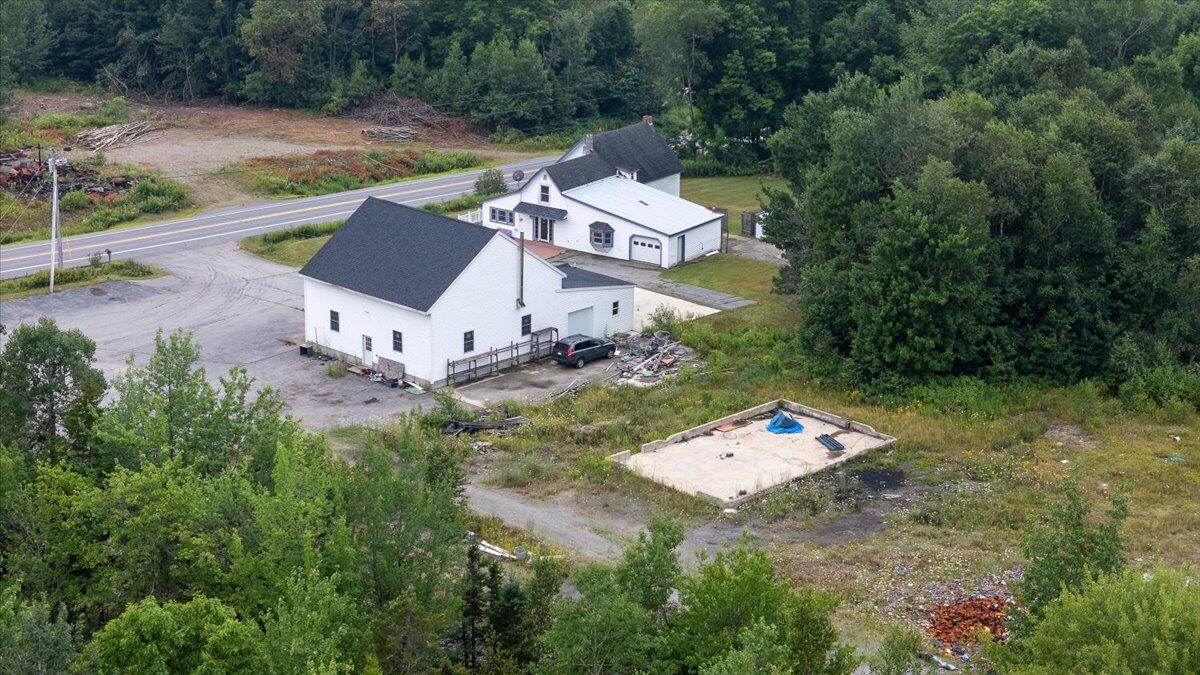 317 Augusta Road Washington ME 04574