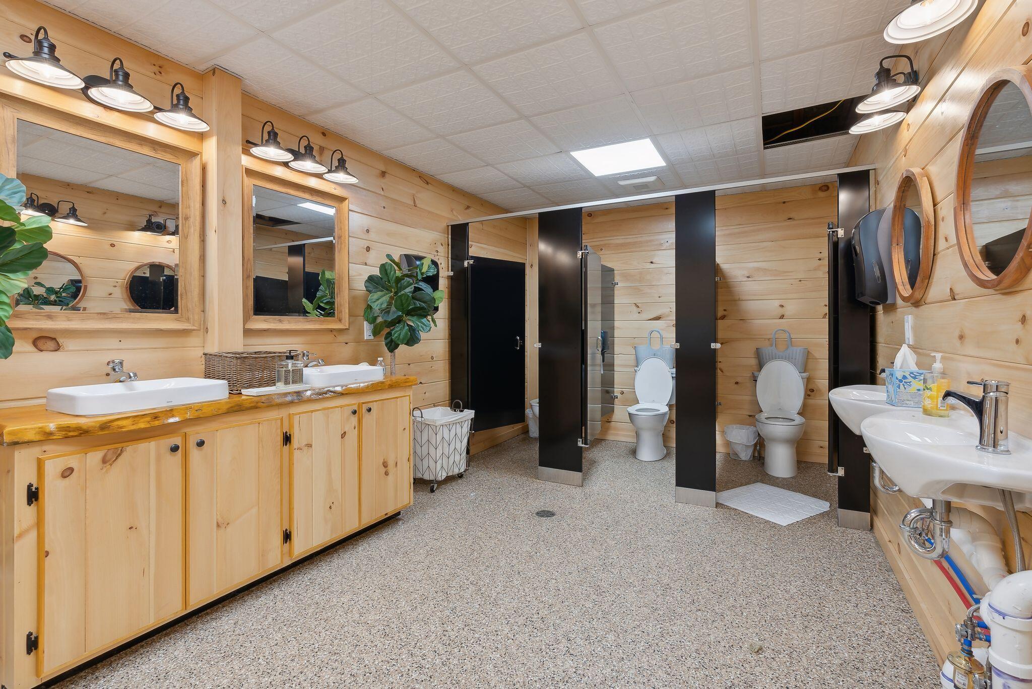 78 + 98 Hussey Hill Road Oakland ME 04963