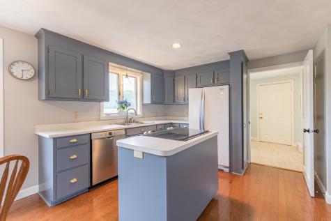 102 Highland Cliff Road Windham ME 04062