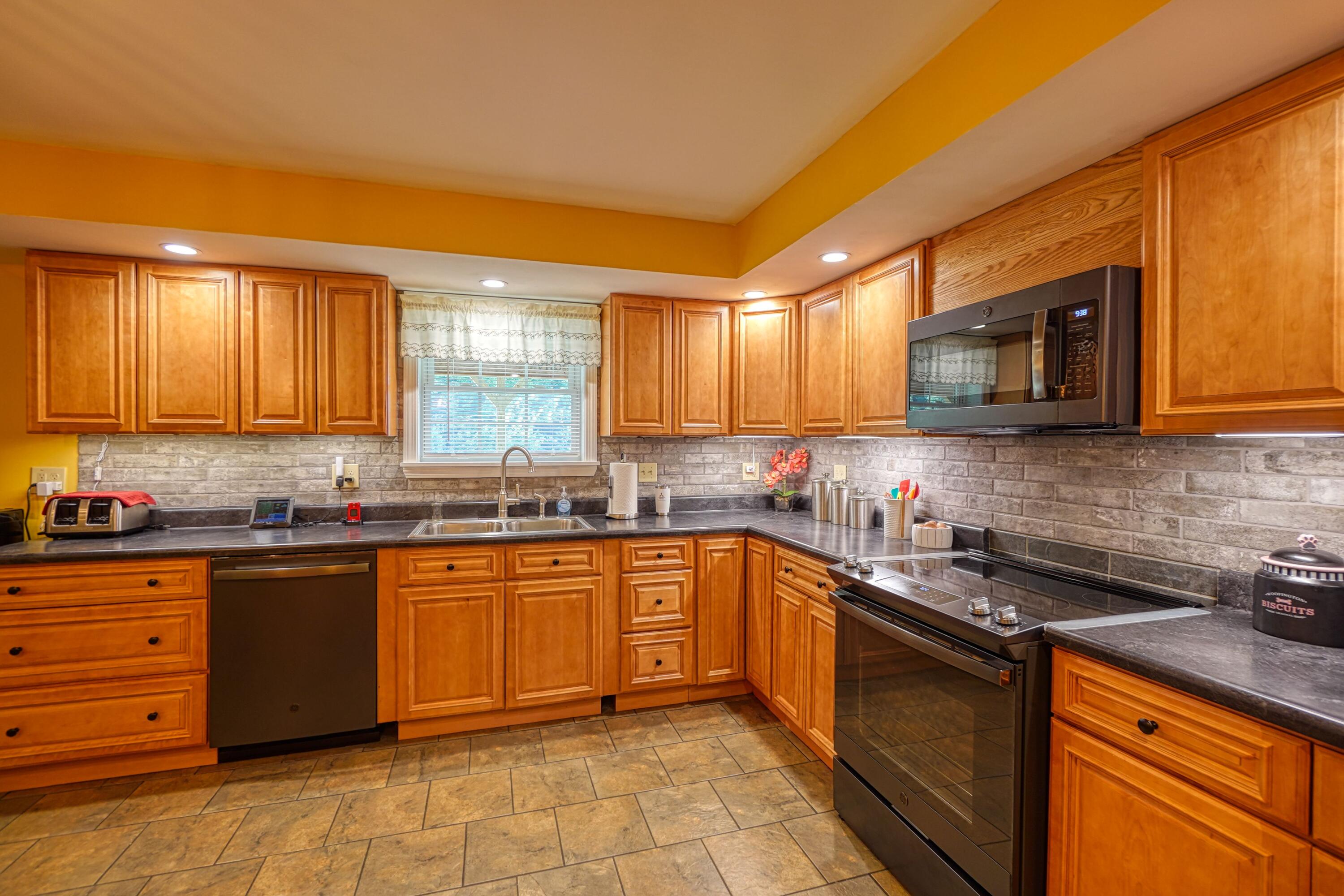 143 Wellington Road Harmony ME 04942