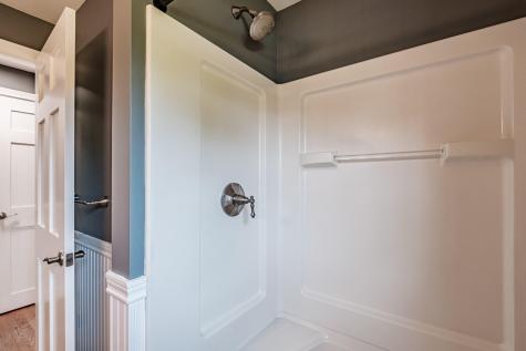 4 Wanda Lane Gray ME 04039