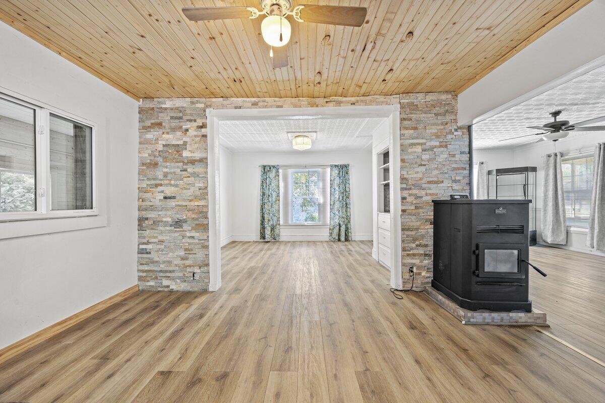 11 Cassell Street Lewiston ME 04240