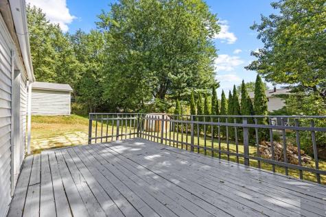 11 Cassell Street Lewiston ME 04240