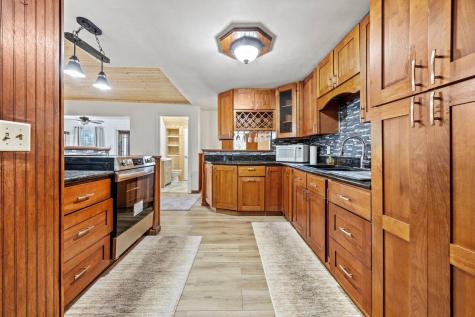 11 Cassell Street Lewiston ME 04240