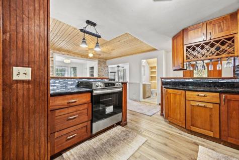 11 Cassell Street Lewiston ME 04240