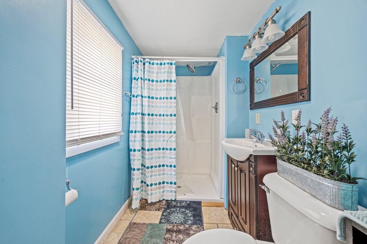 11 Cassell Street Lewiston ME 04240